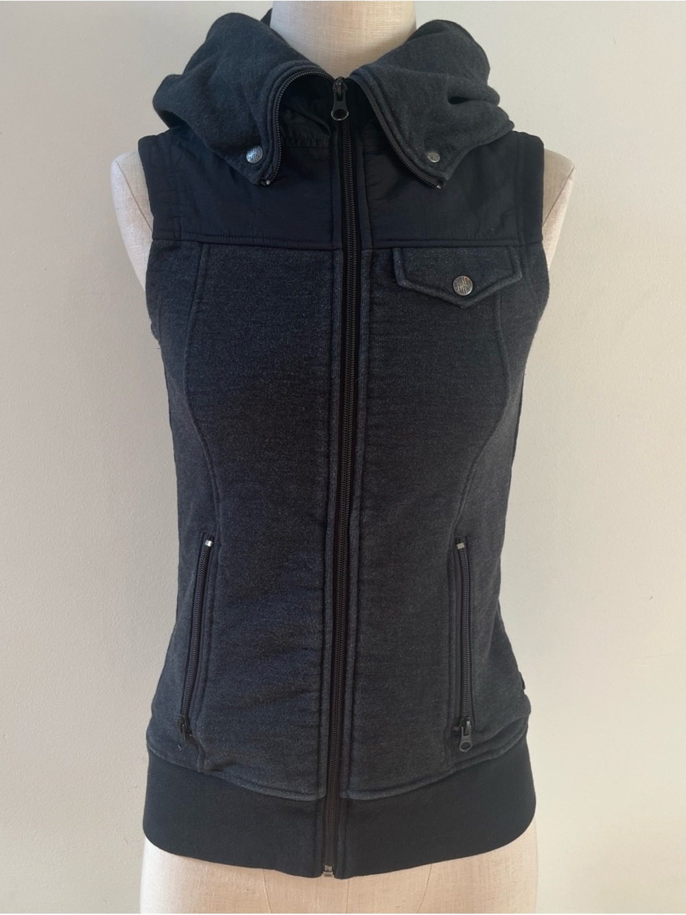 Burton Durable Goods Dryride Hooded Vest - black - Women's XS